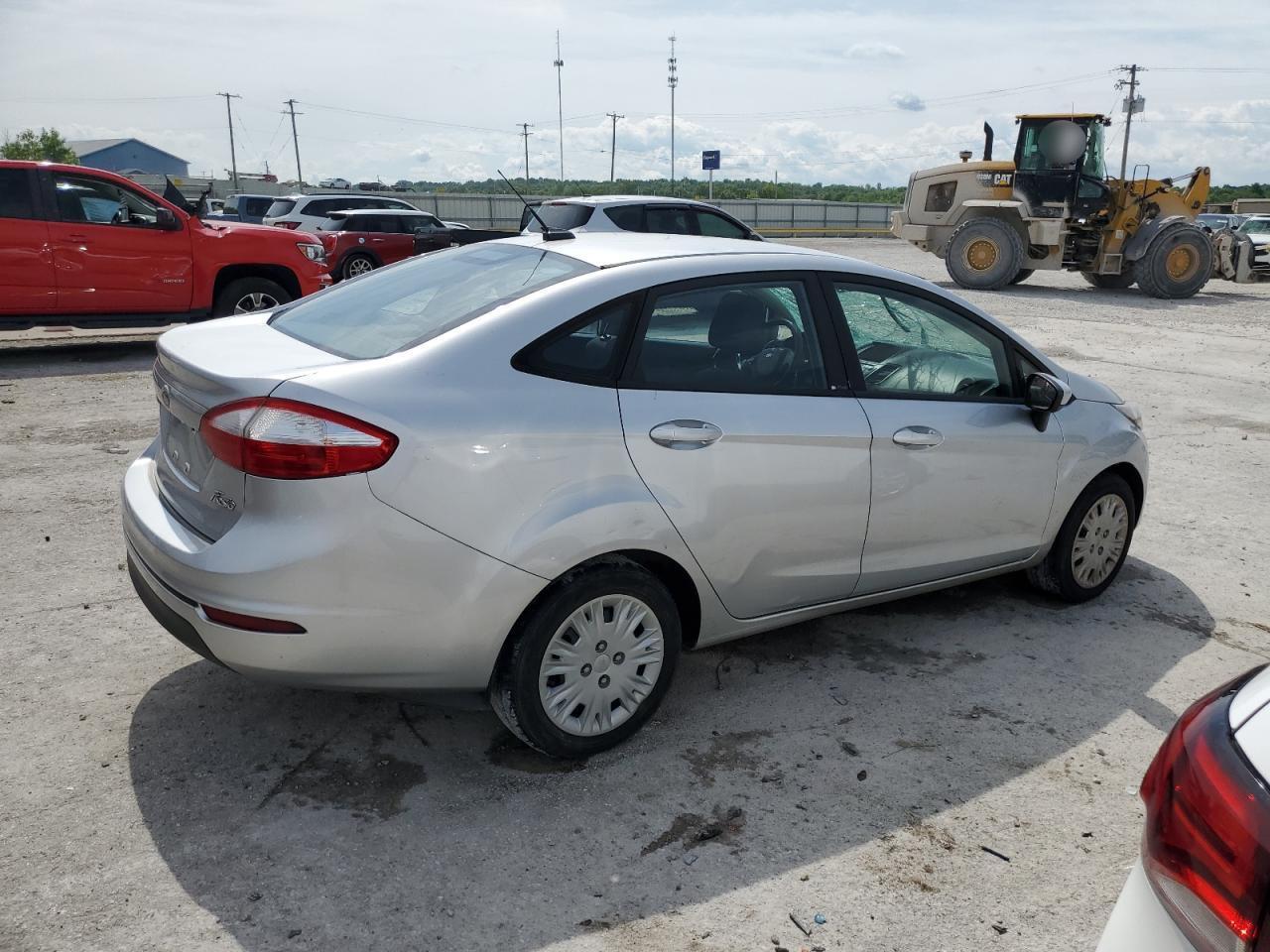 2017 Ford Fiesta S - Фото 3