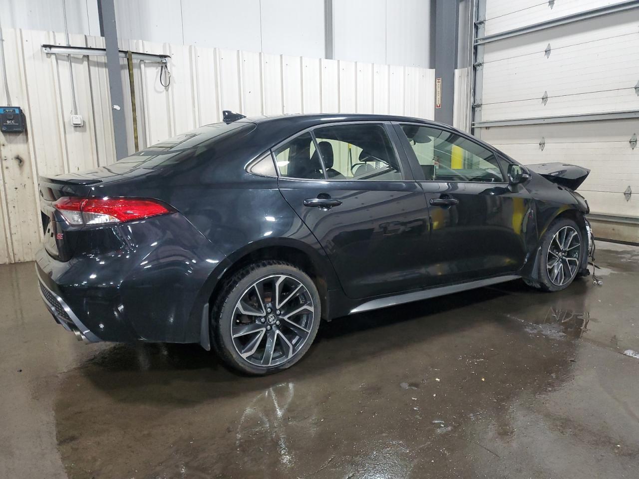 2020 Toyota Corolla Se - Image 3
