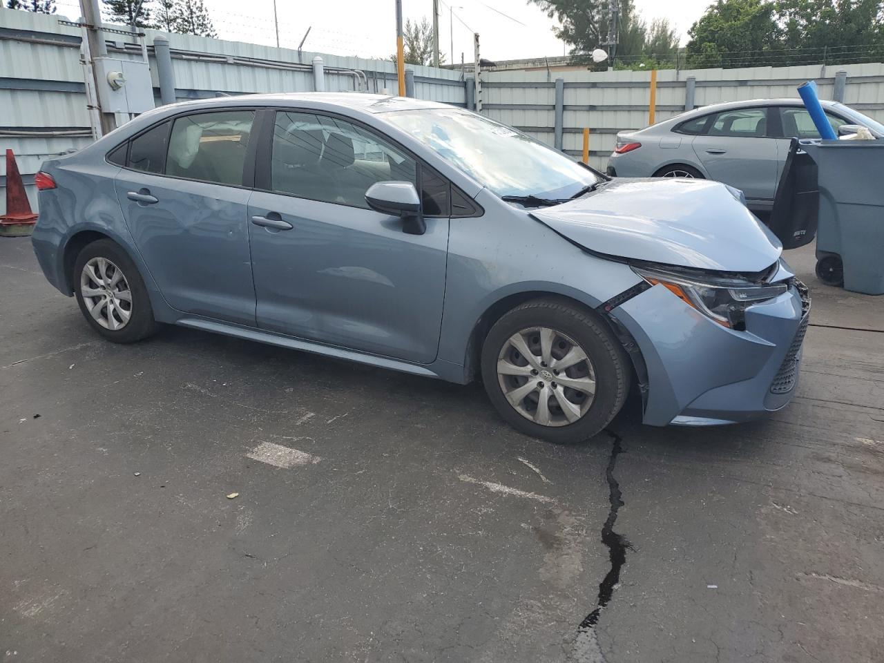 2020 Toyota Corolla Le - Image 4