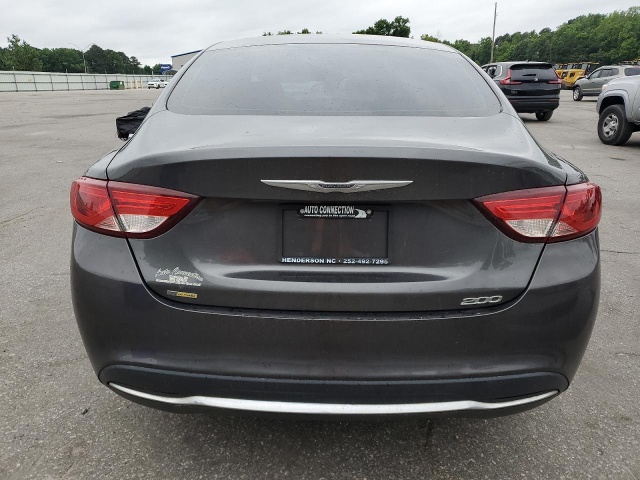 2015 Chrysler 200 Limited - Фото 6