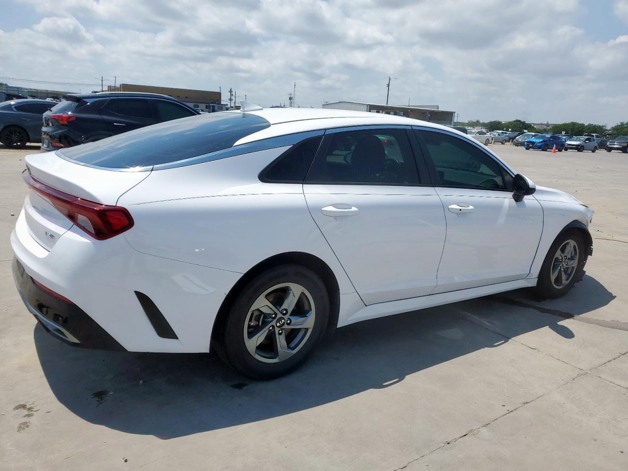 2021 Kia K5 Lxs - Фото 3