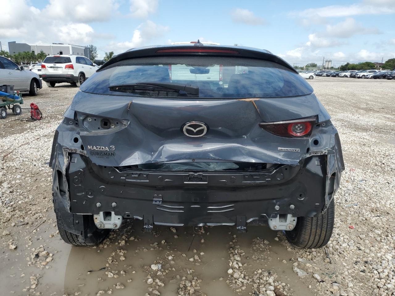 2021 Mazda 3 Premium - Фото 6