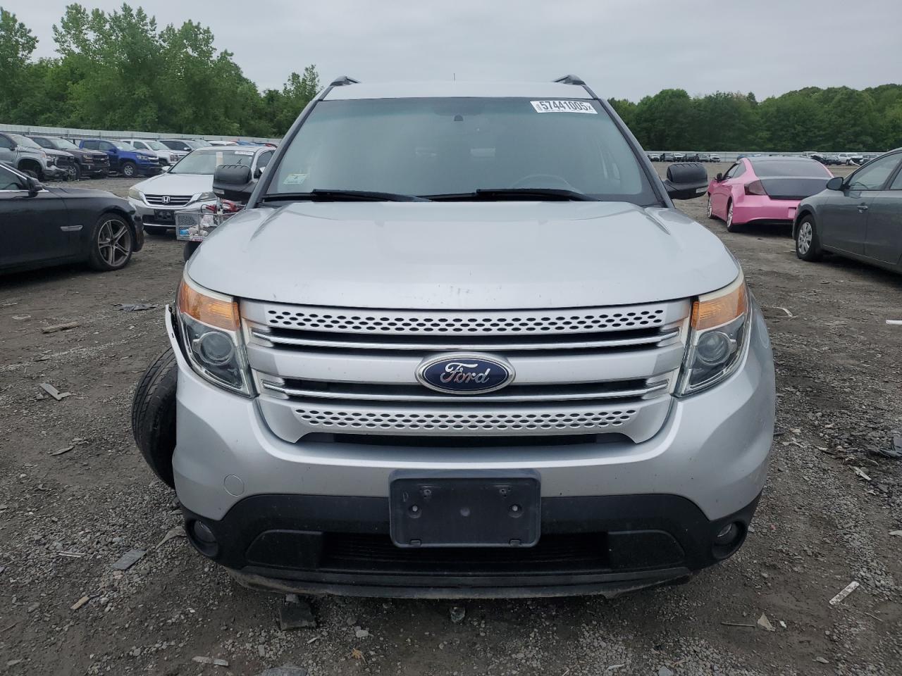 2015 Ford Explorer Xlt - Фото 5