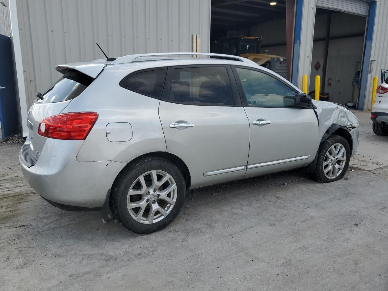 2011 Nissan Rogue S - Image 3