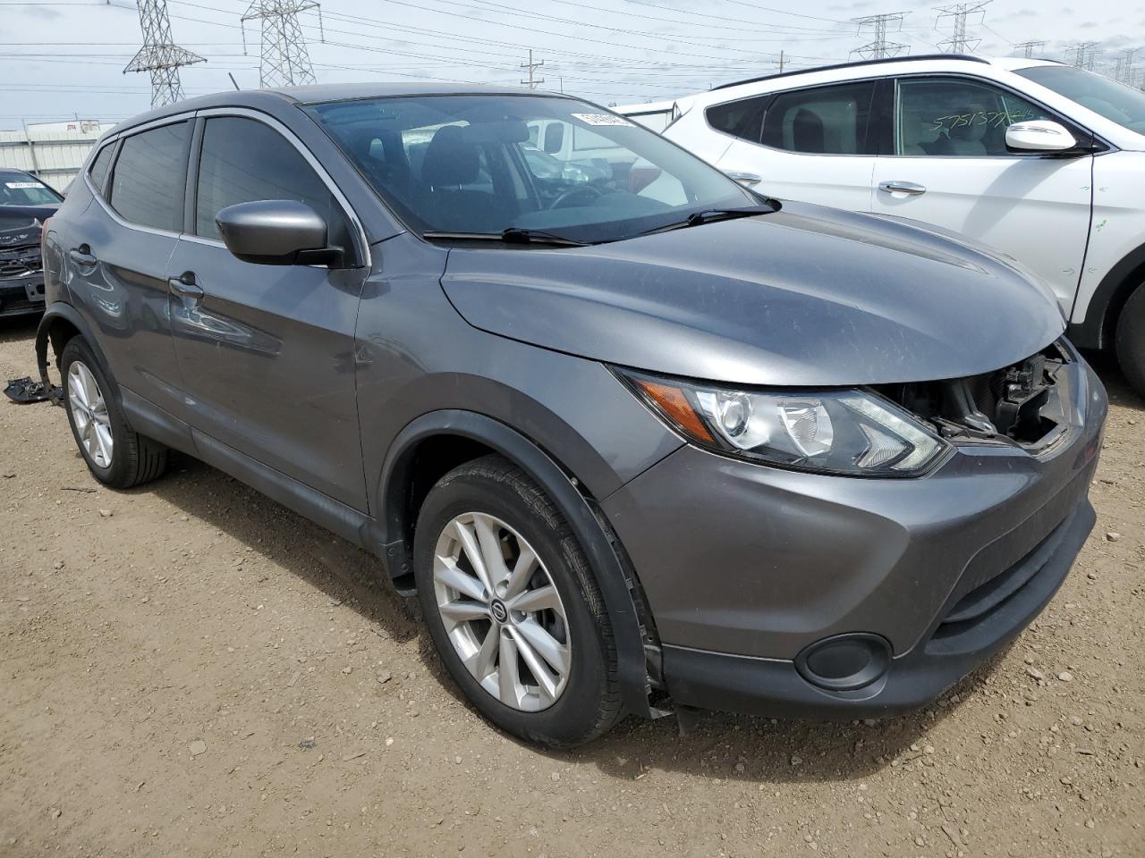 2019 Nissan Rogue Sport S - Image 4