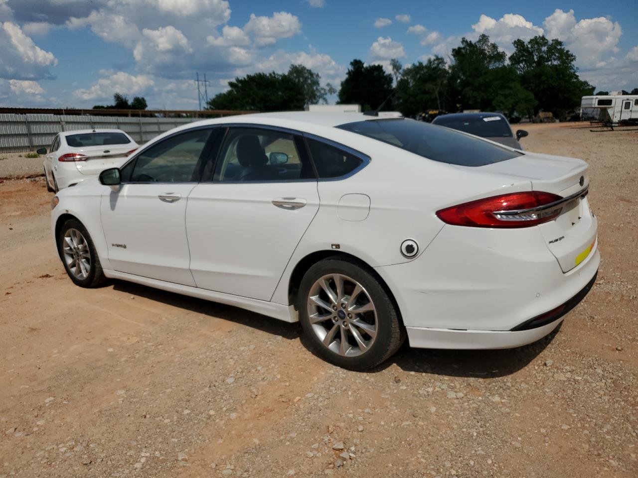 2017 Ford Fusion Se Hybrid - Image 2