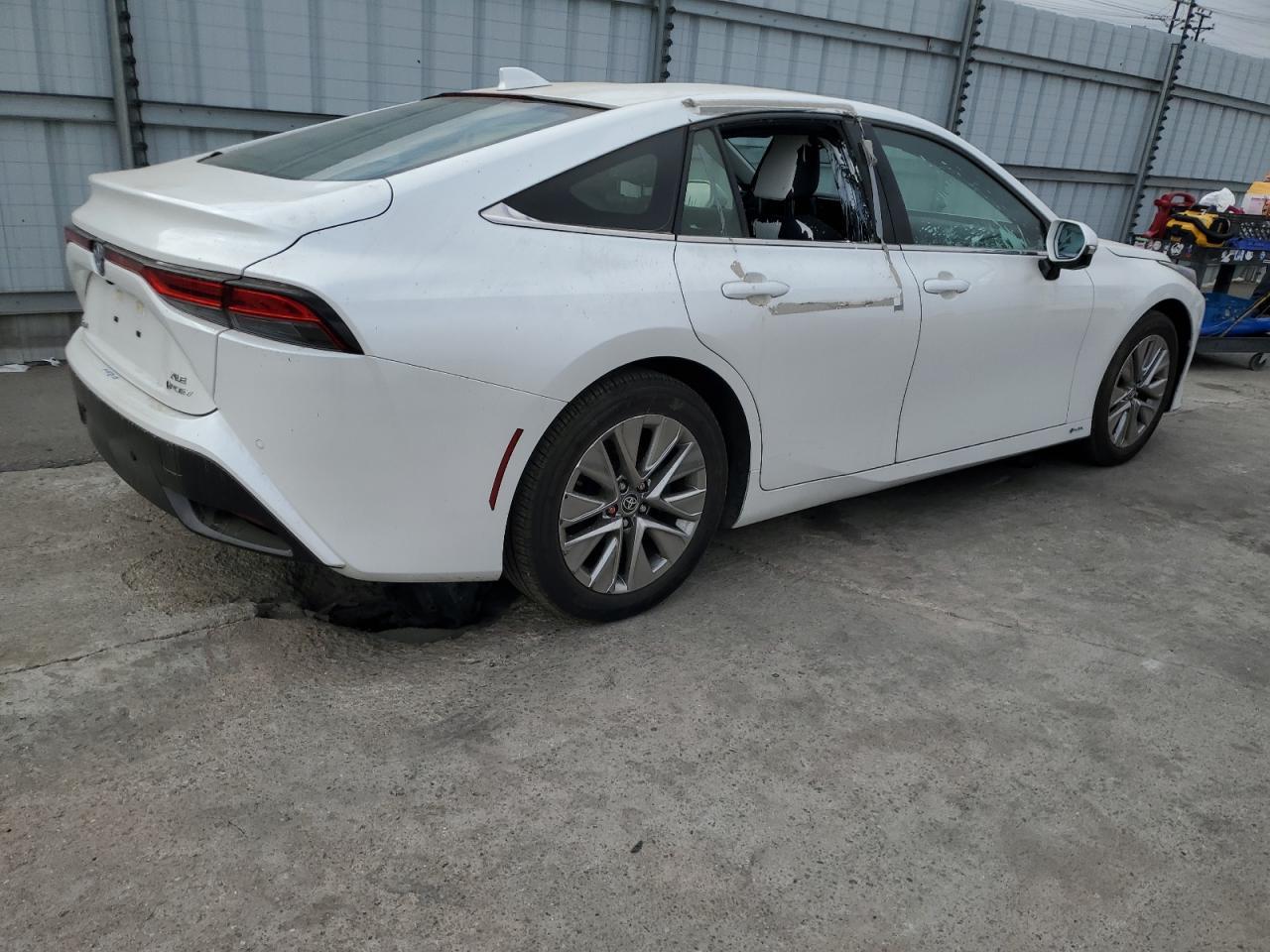 2024 Toyota Mirai Xle - Image 3