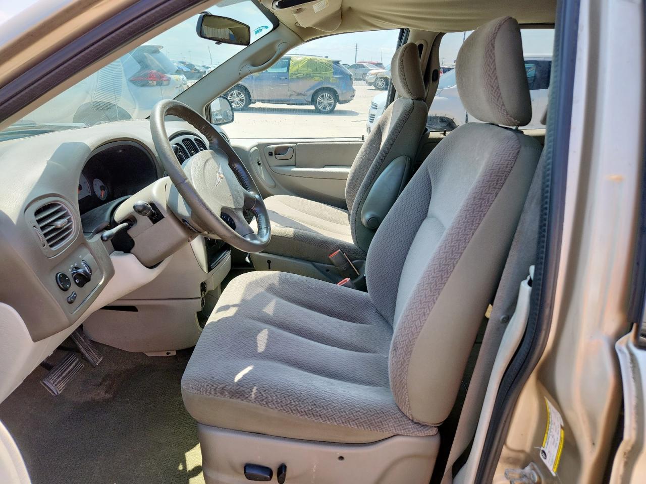 2007 Chrysler Town & Country Touring - Image 7