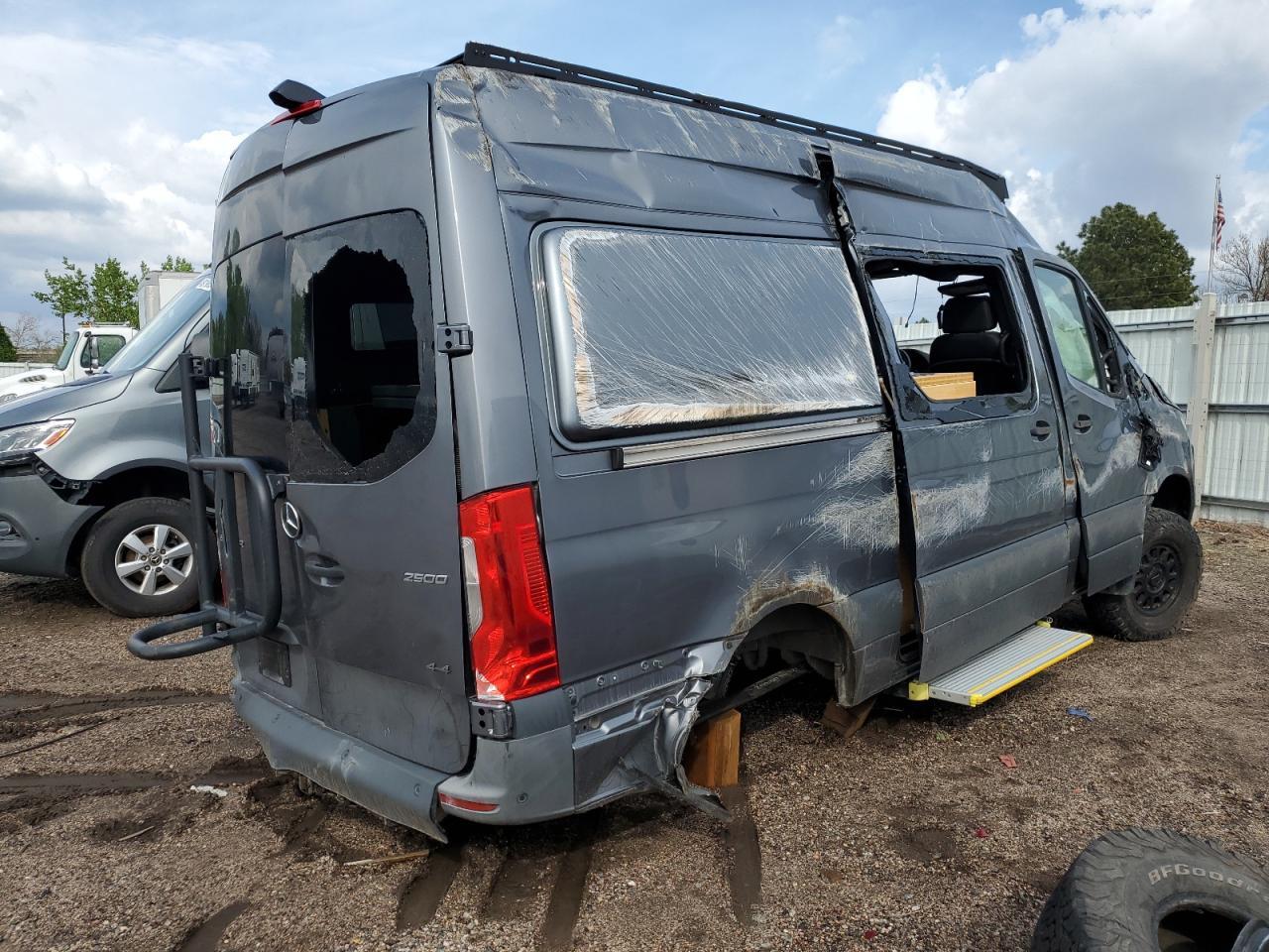 2022 Mercedes-Benz Sprinter 2500 - Image 4