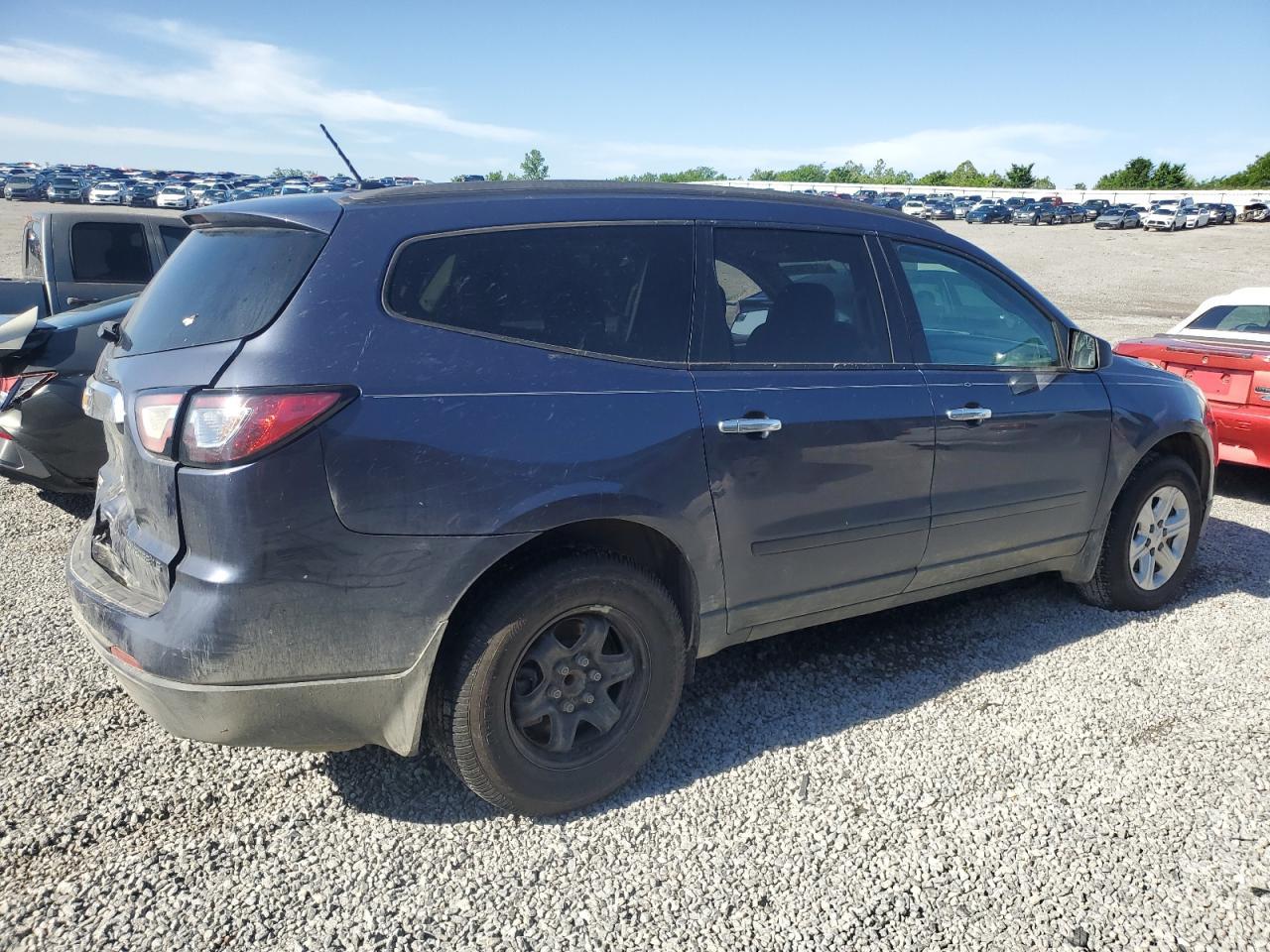2013 Chevrolet Traverse Ls - Image 3