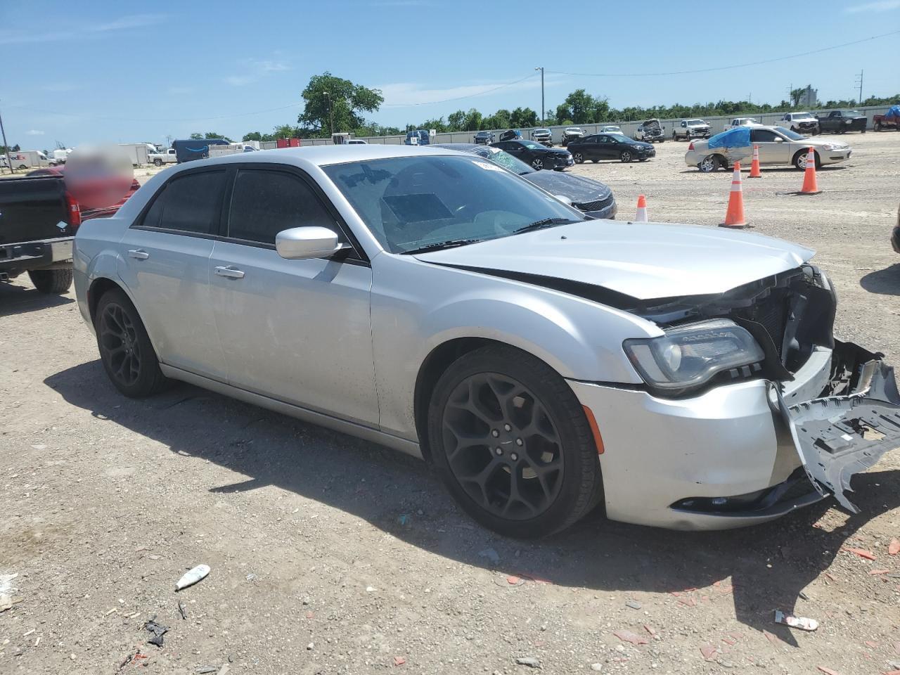 2020 Chrysler 300 S - Фото 4