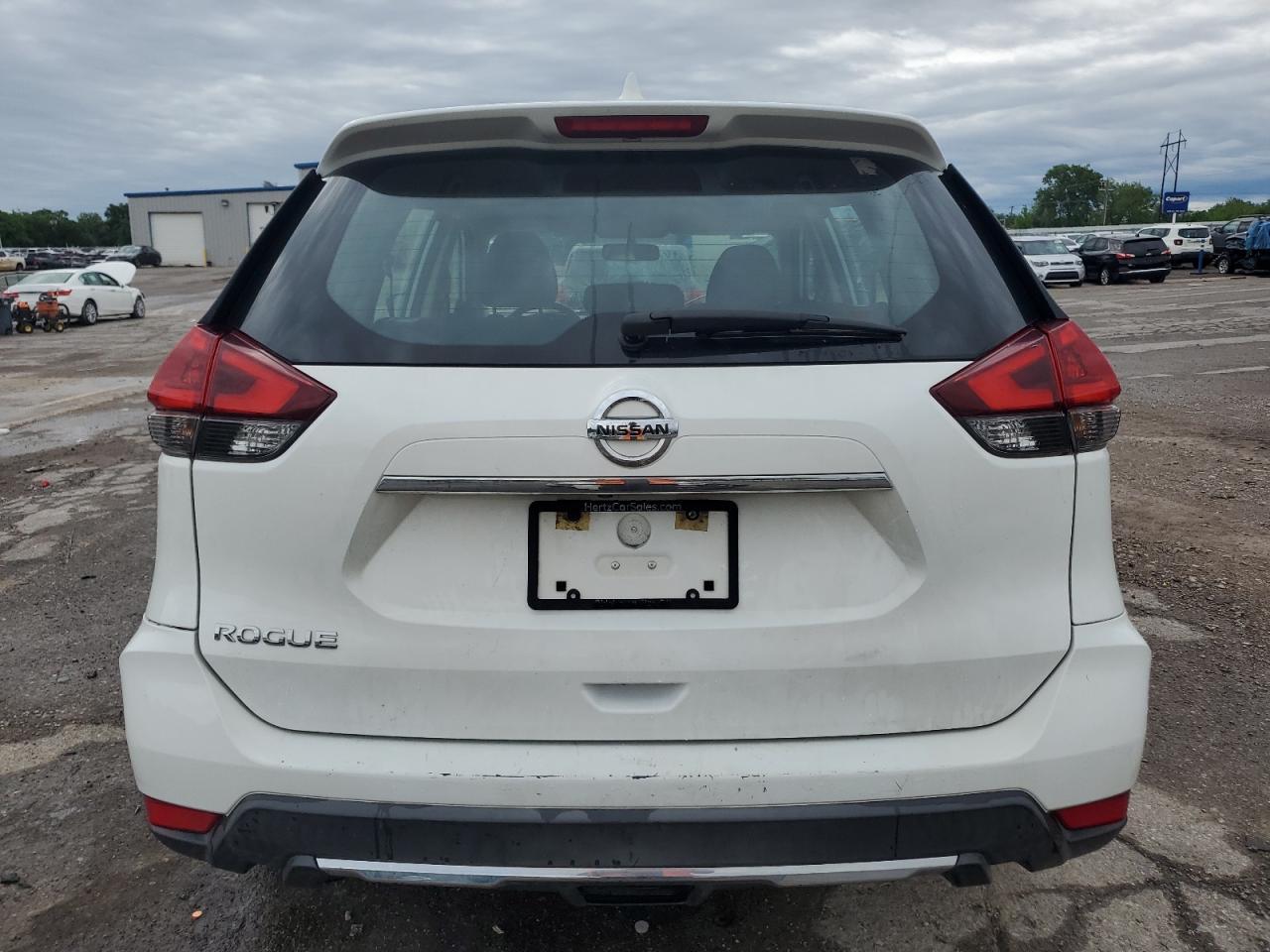 2018 Nissan Rogue S - Фото 6