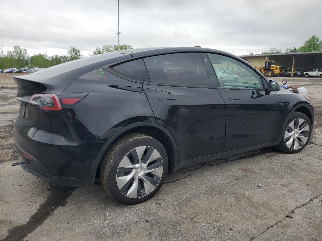 2023 Tesla Model Y - Фото 3