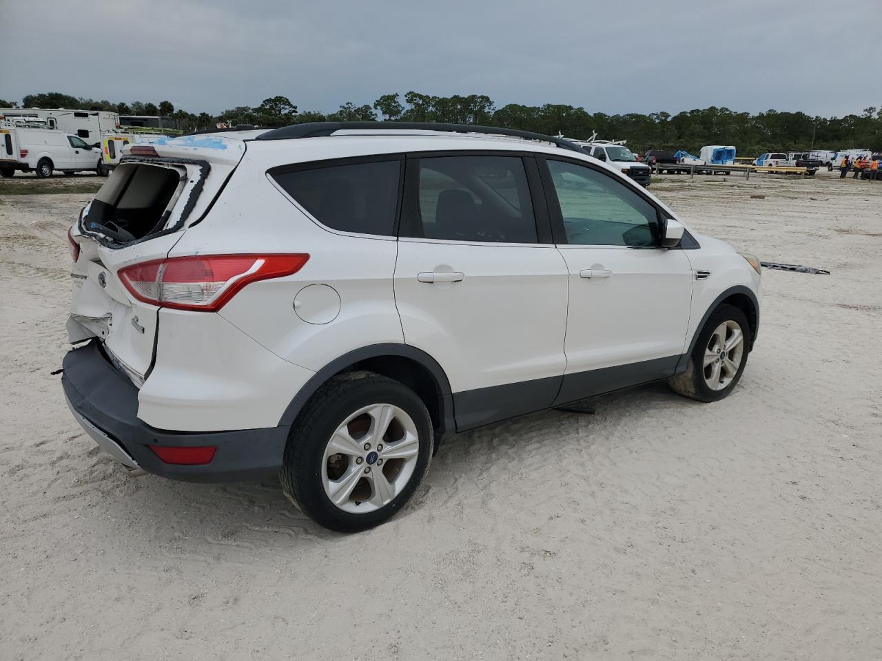 2016 Ford Escape Se - Фото 3