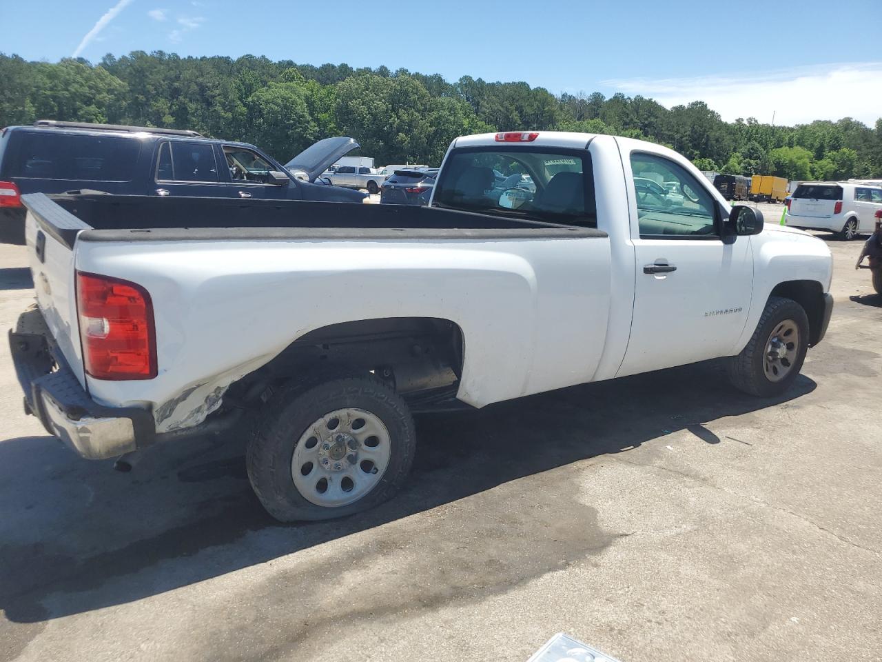 2012 Chevrolet Silverado C1500 - Image 3
