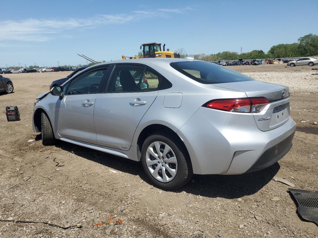 2025 Toyota Corolla Le - Фото 2