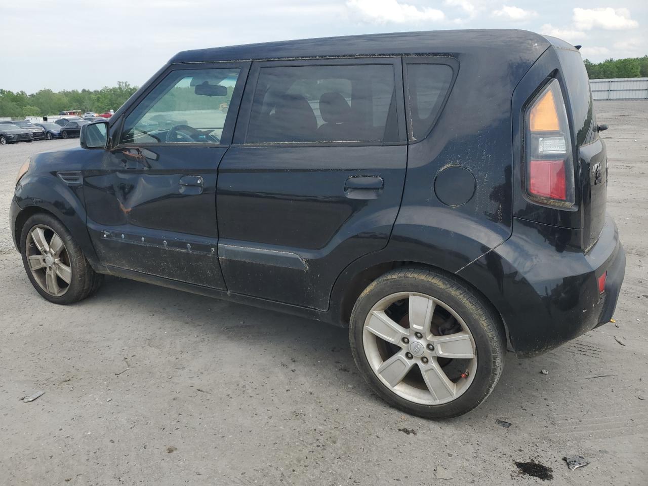 2011 Kia Soul + - Image 2