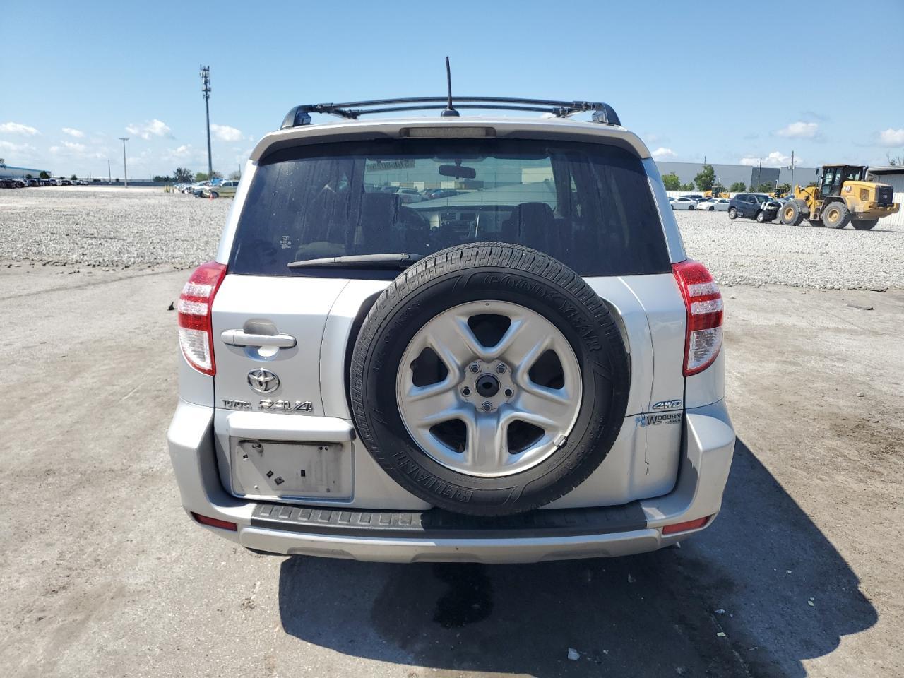 2010 Toyota Rav4 - Фото 6