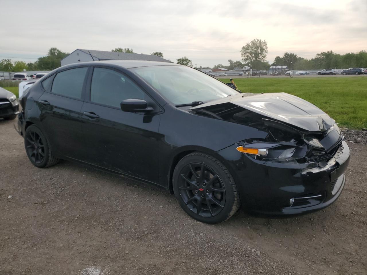 2015 Dodge Dart Sxt - Image 4