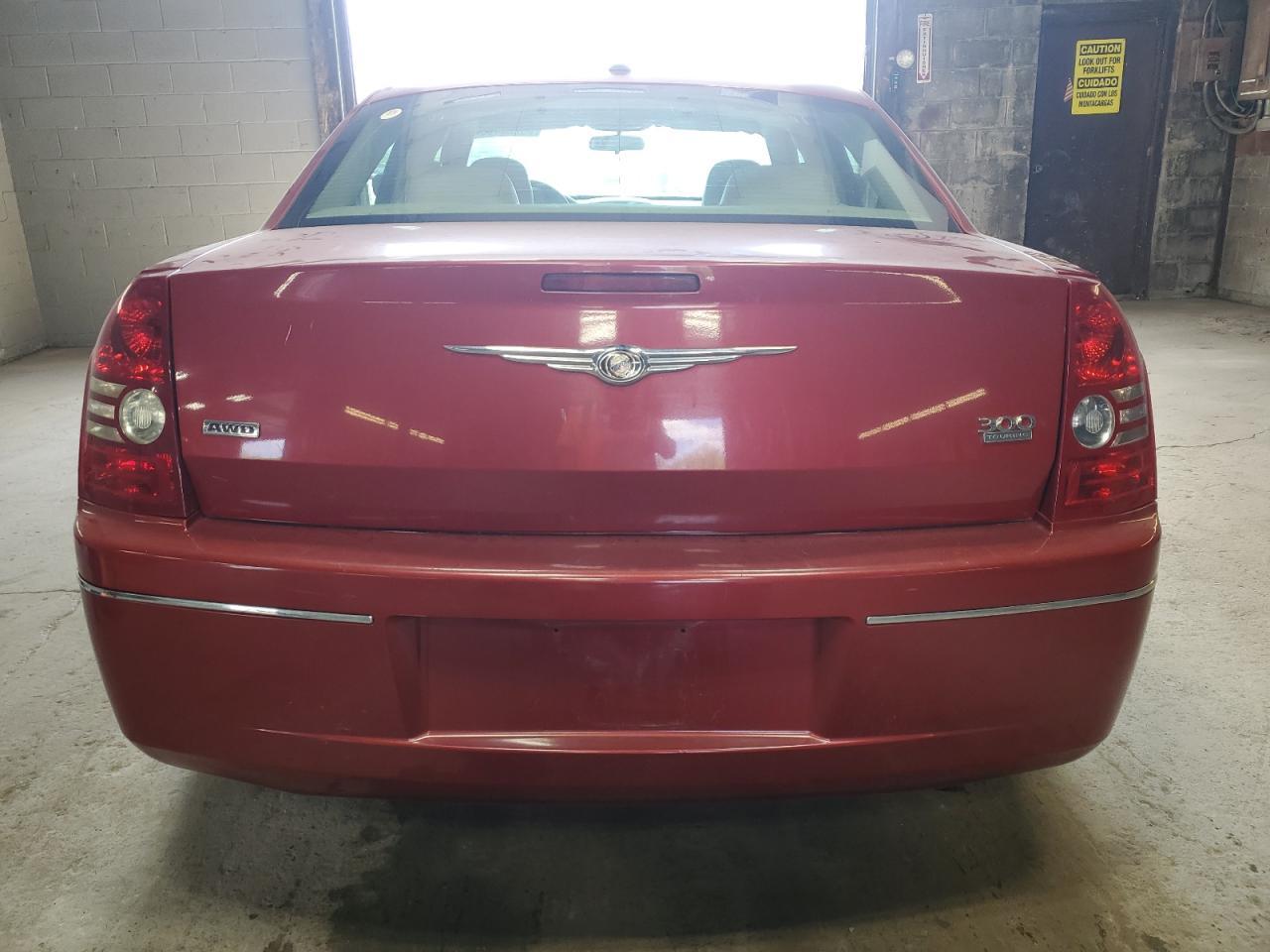 2008 Chrysler 300 Touring - Image 6