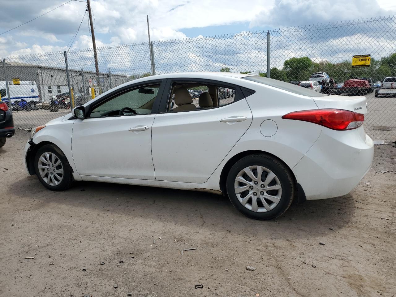 2013 Hyundai Elantra Gls - Фото 2
