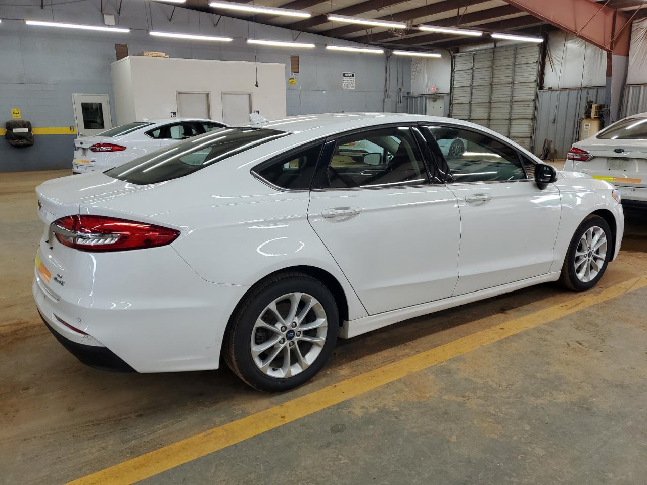 2019 Ford Fusion Se - Image 3