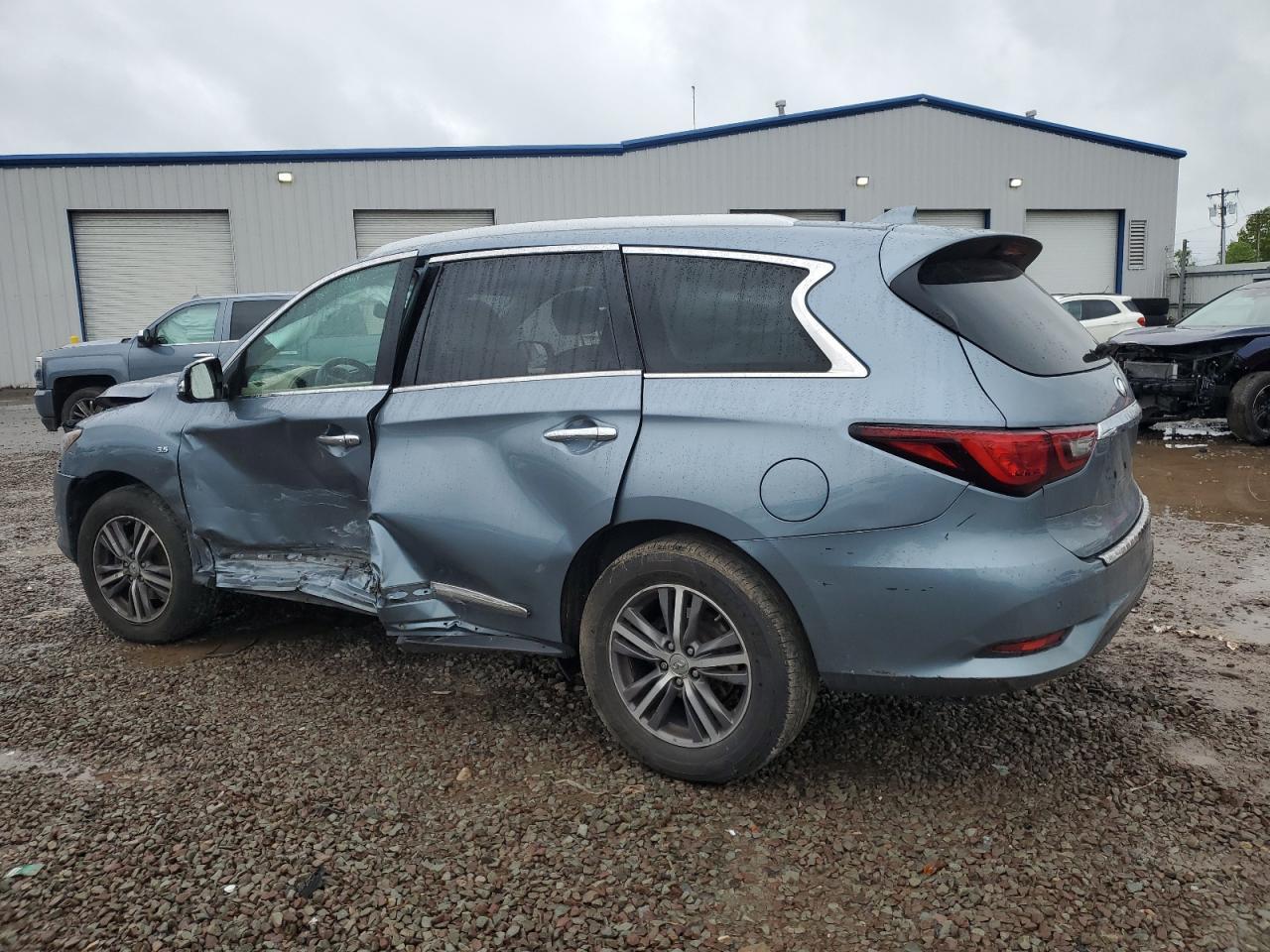 2018 Infiniti Qx60 - Image 2