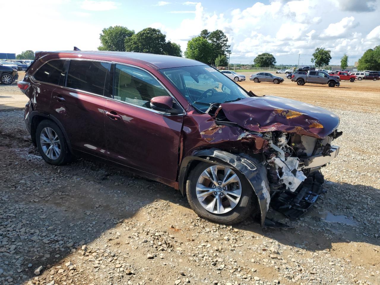 2015 Toyota Highlander Le - Фото 4