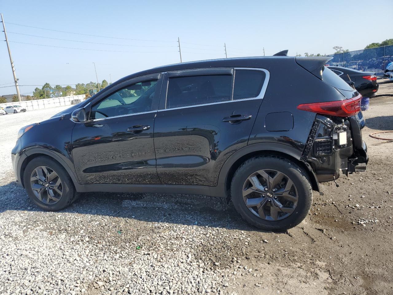 2022 Kia Sportage Lx - Image 2