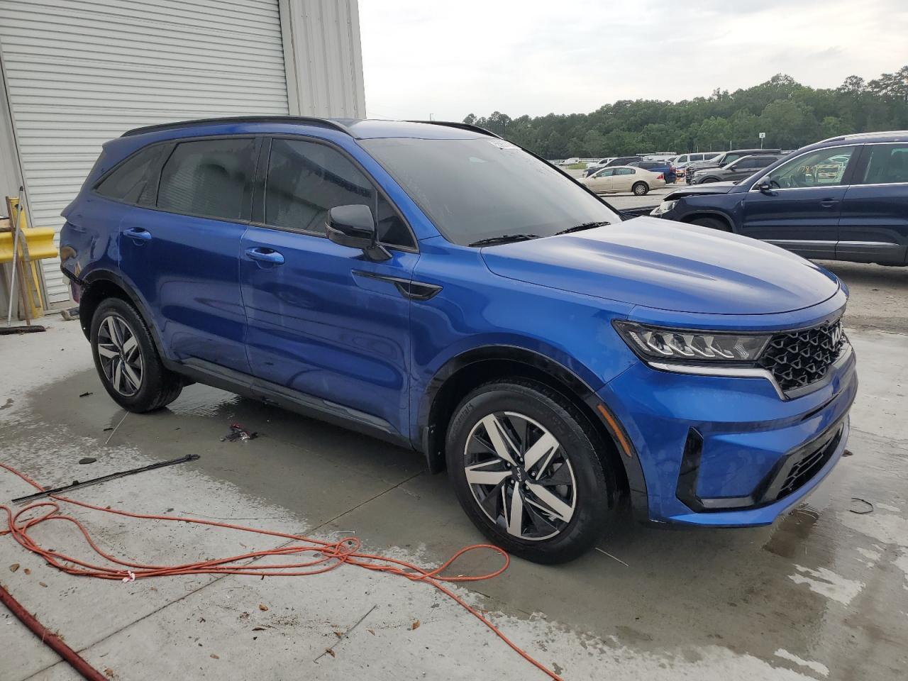 2023 Kia Sorento S - Image 4