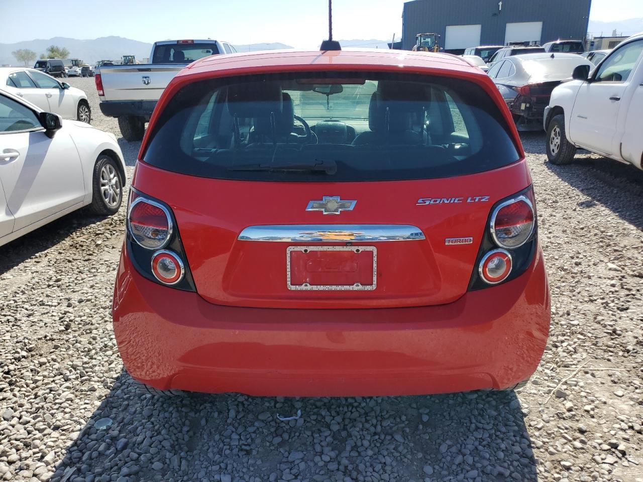 2015 Chevrolet Sonic Ltz - Фото 6