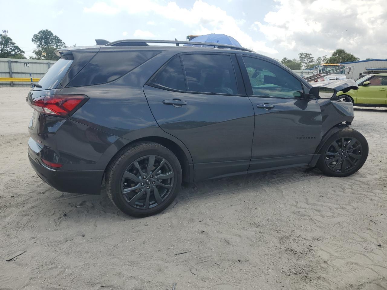 2023 Chevrolet Equinox Rs - Image 3