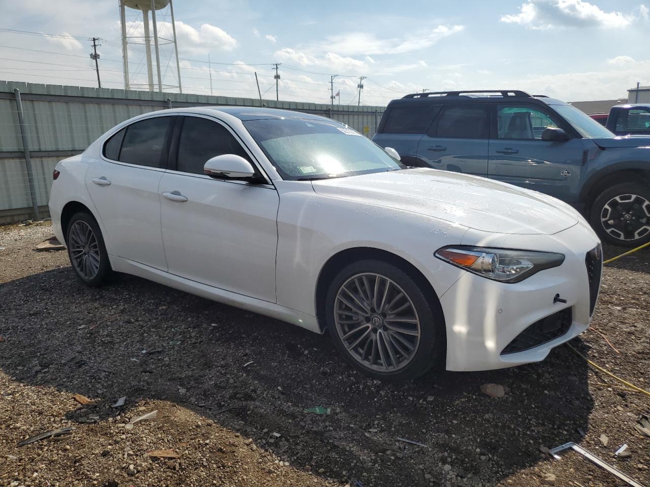 2018 Alfa Romeo Giulia Ti Q4 - Фото 4