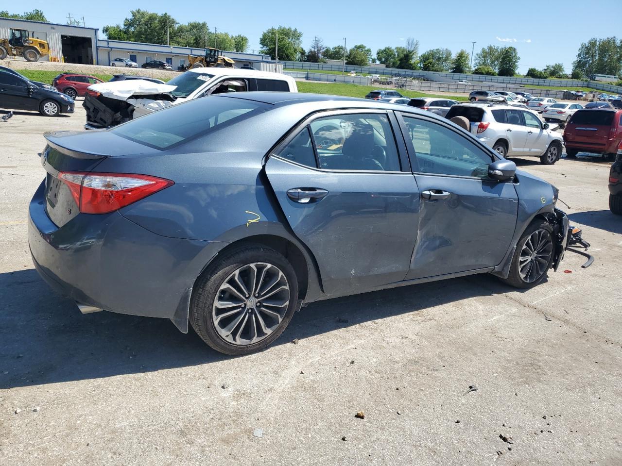 2016 Toyota Corolla L - Фото 3