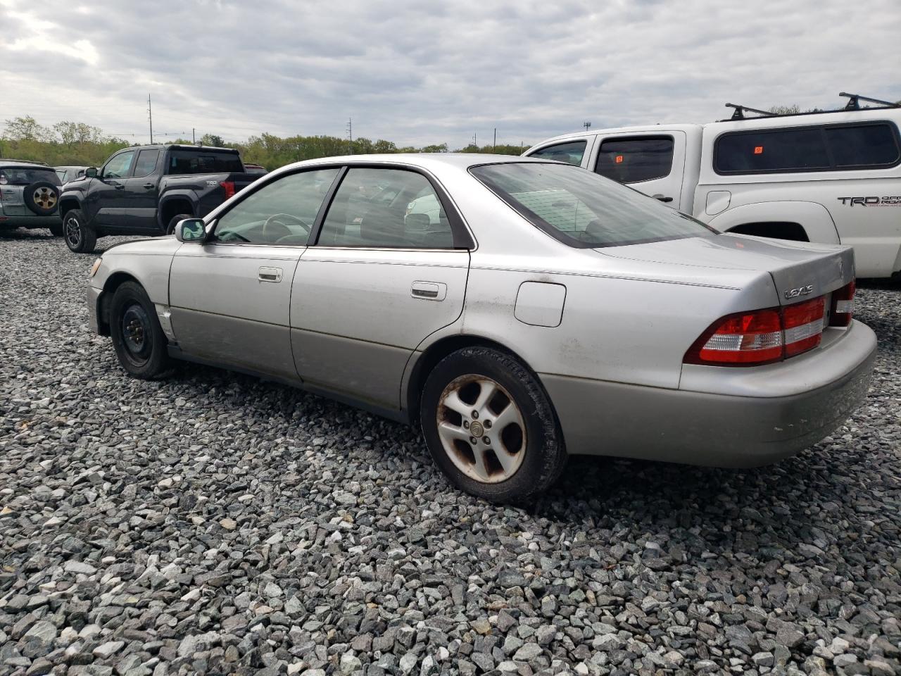 2001 Lexus Es 300 - Фото 2