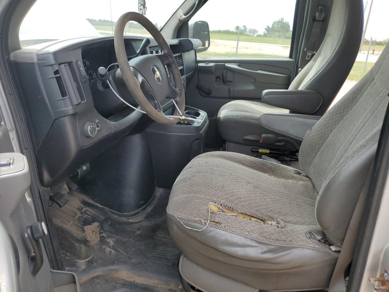 2011 Chevrolet Express G1500 - Фото 7