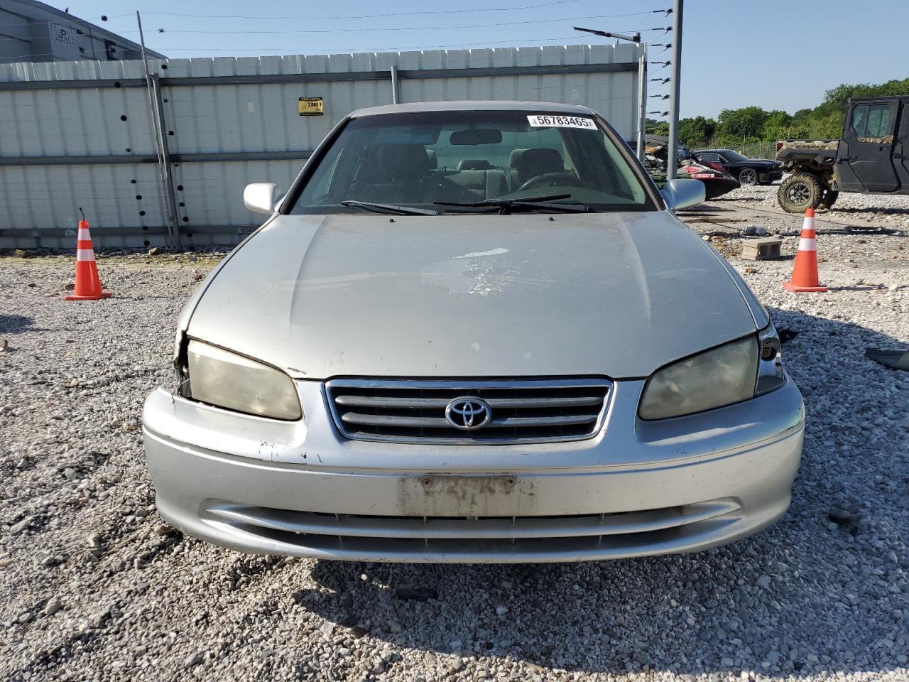 2001 Toyota Camry Ce - Фото 5