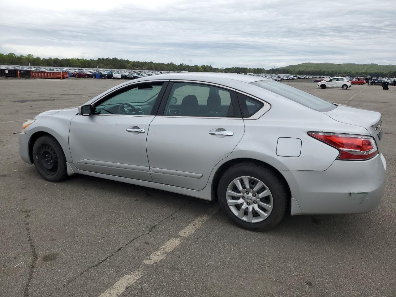 2015 Nissan Altima 2.5 - Image 2