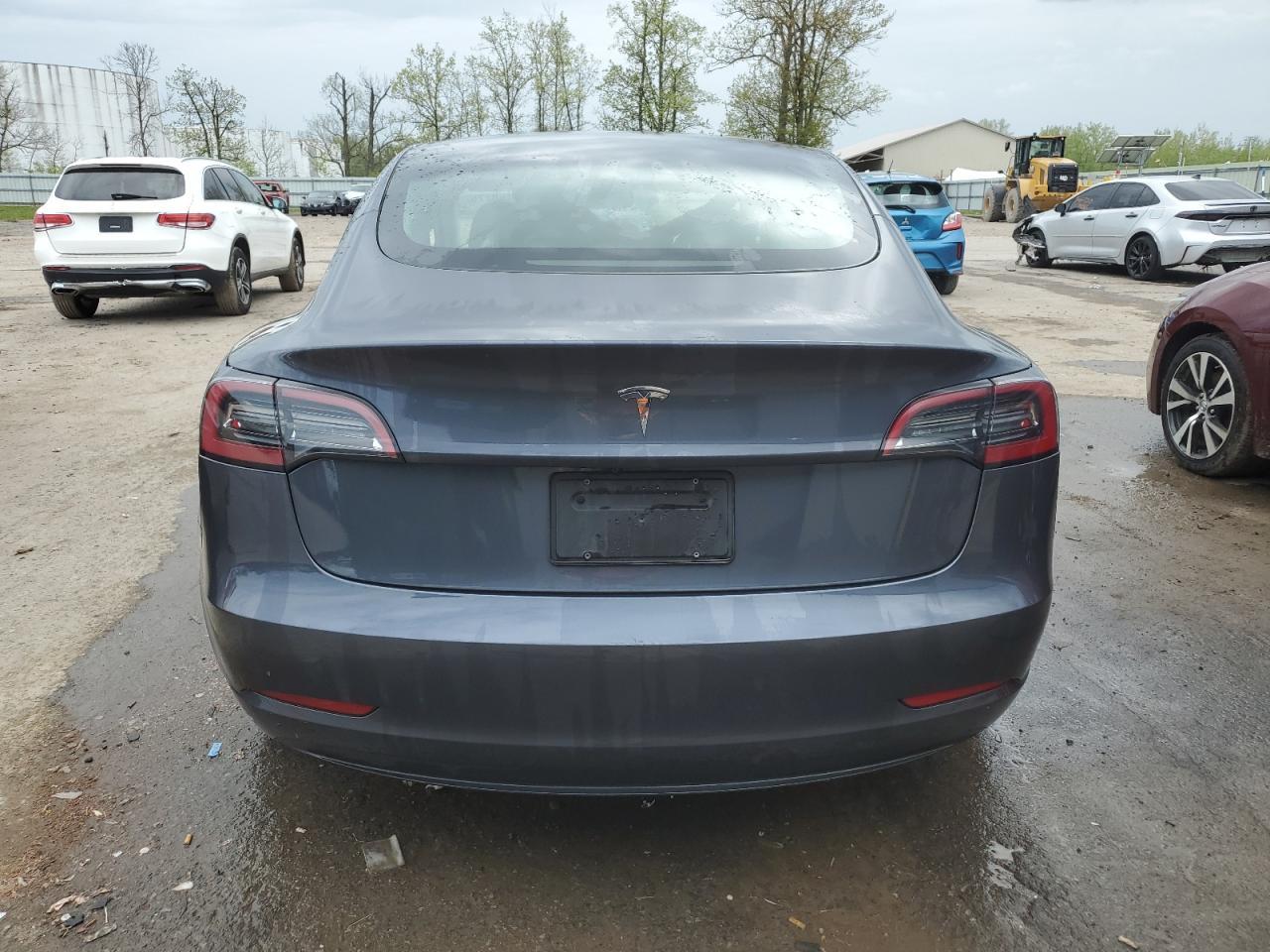 2023 Tesla Model 3 - Фото 6