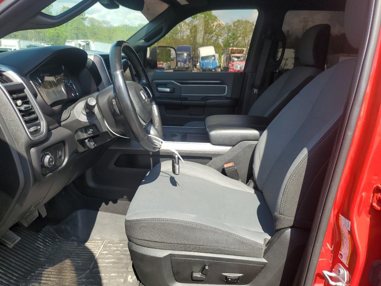 2021 Ram 3500 Big Horn - Фото 7