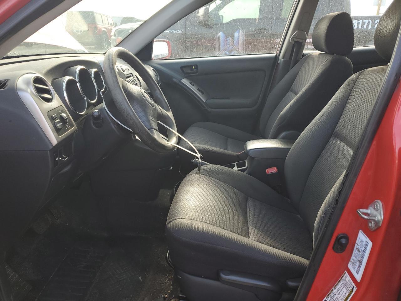 2005 Pontiac Vibe - Image 7