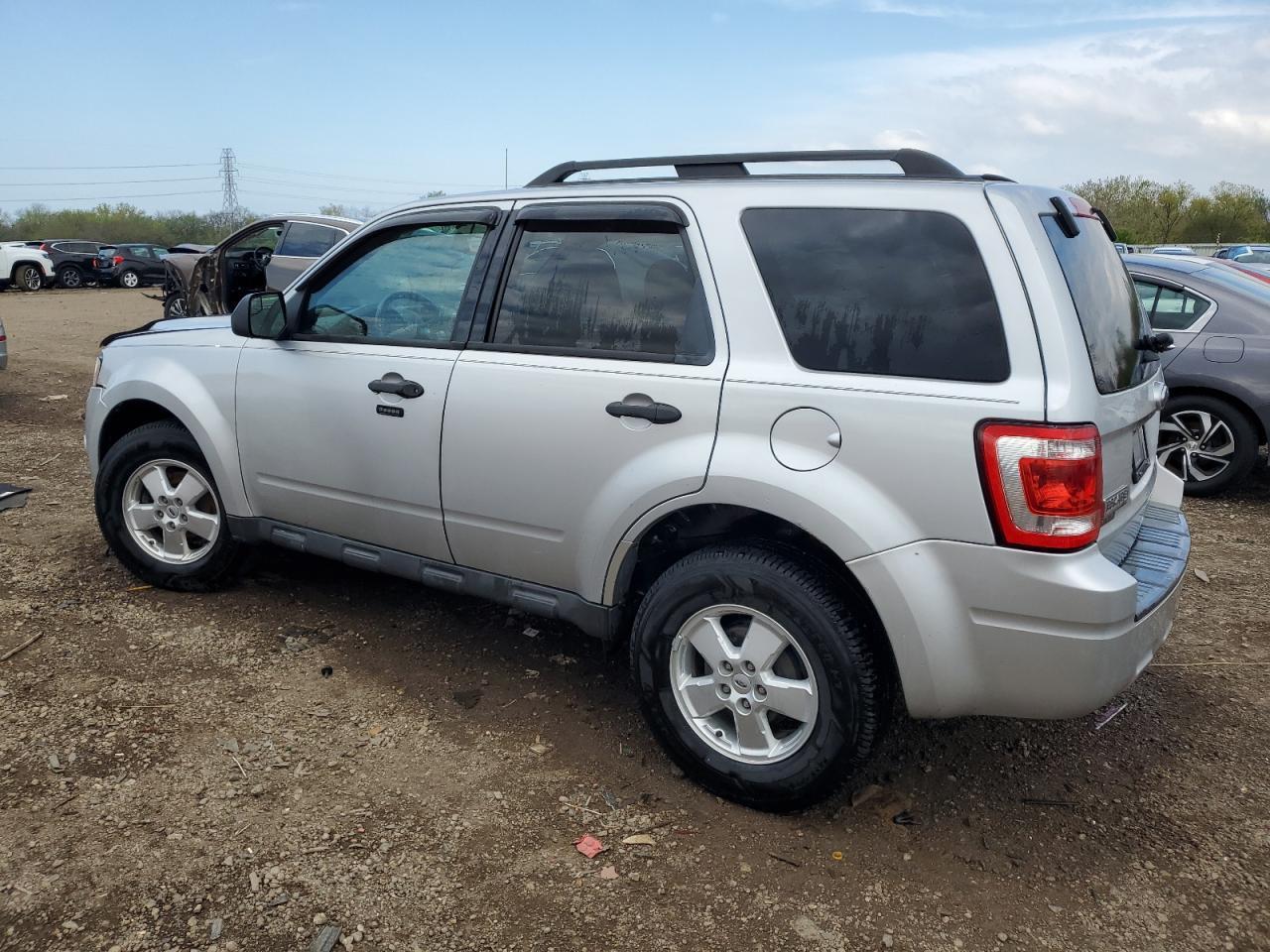 2011 Ford Escape Xlt - Фото 2