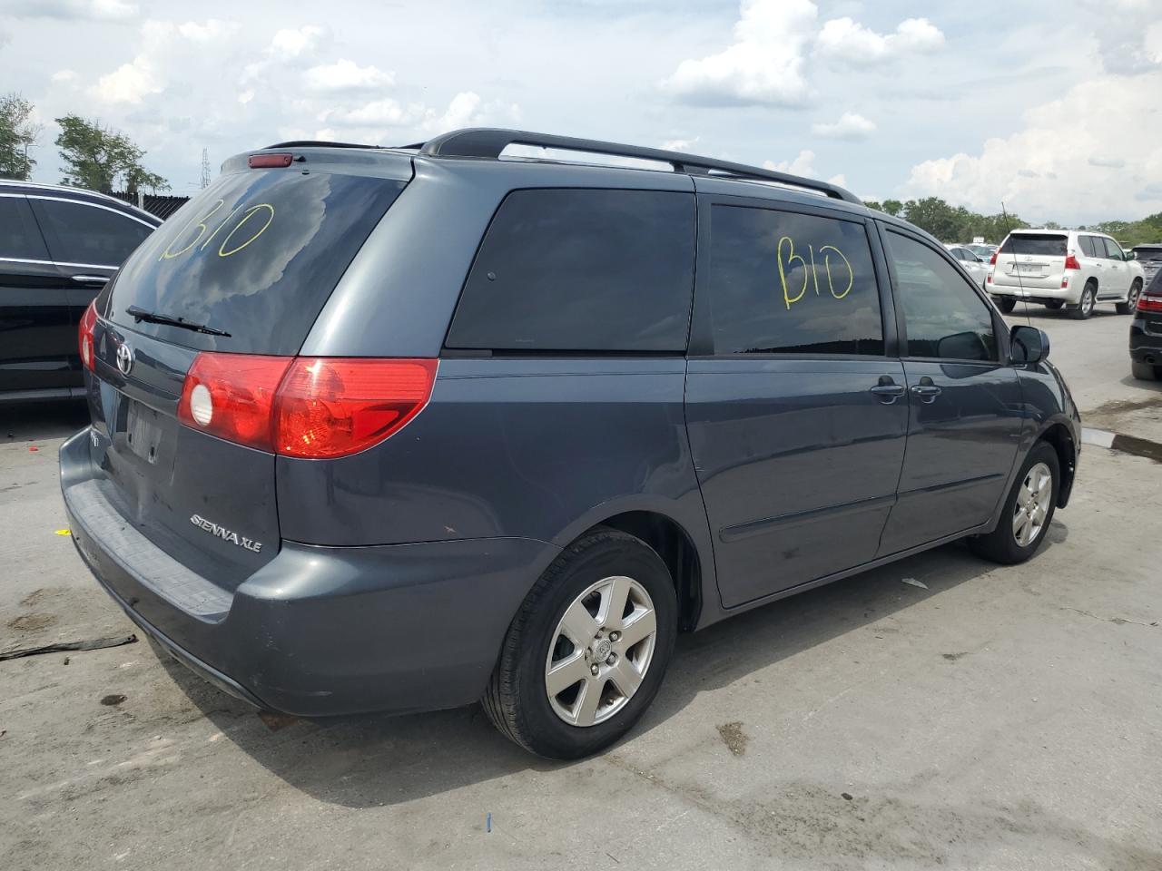2009 Toyota Sienna Xle - Фото 3