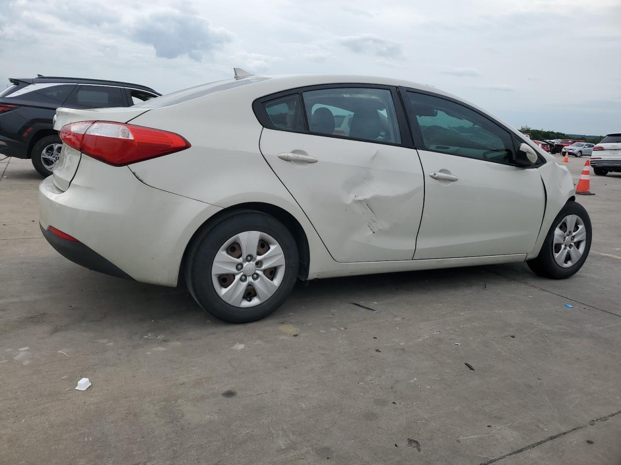 2015 Kia Forte Lx - Image 3