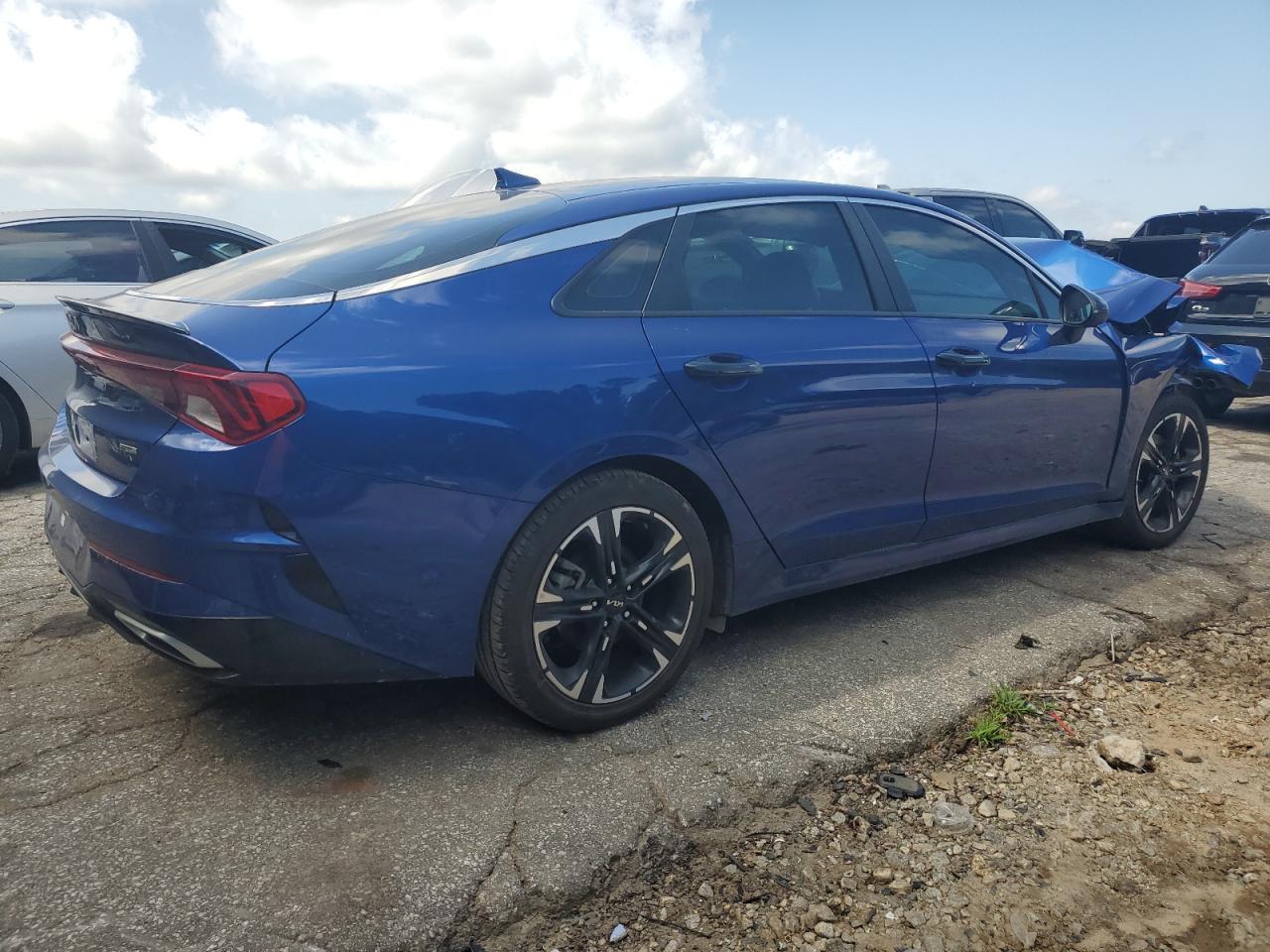 2023 Kia K5 Gt Line - Image 3