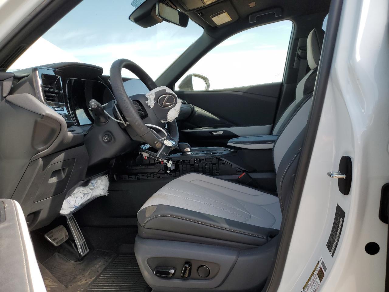 2024 Lexus Tx 500H F Sport Premium - Image 7