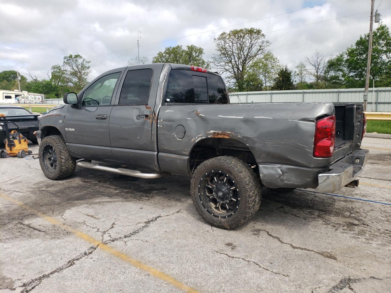 2008 Dodge Ram 1500 St - Фото 2