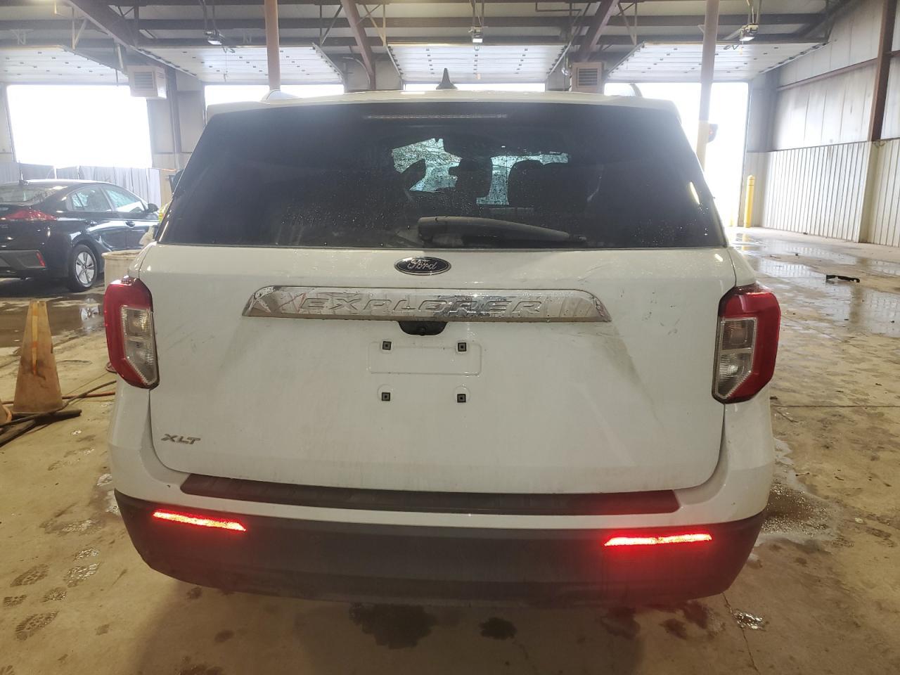 2021 Ford Explorer Xlt - Image 6