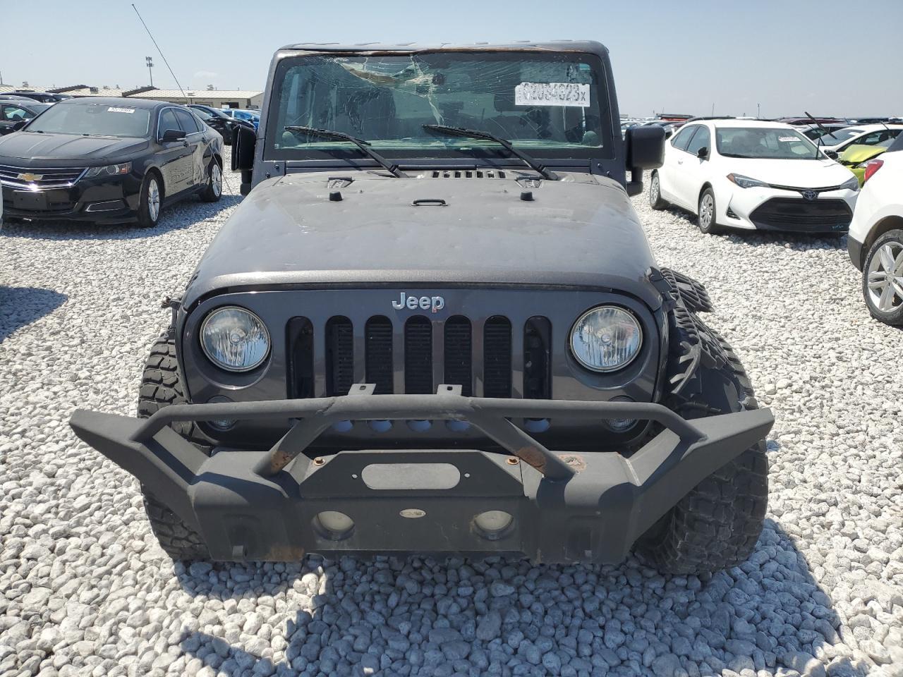 2014 Jeep Wrangler Rubicon - Image 5