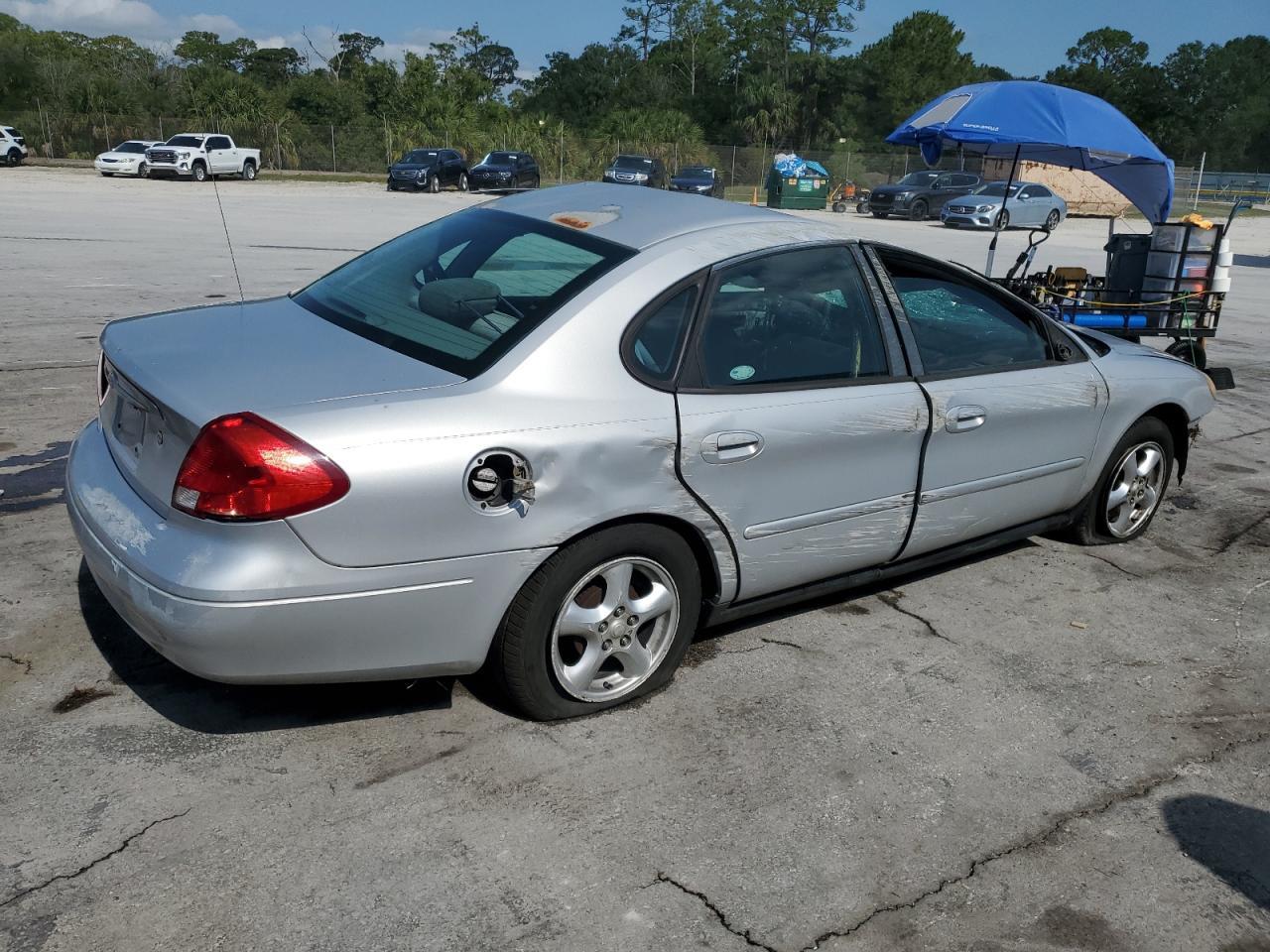 2003 Ford Taurus Ses - Фото 3
